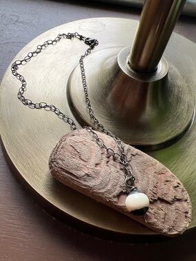 Lantern 🏮 style handmade necklace white
